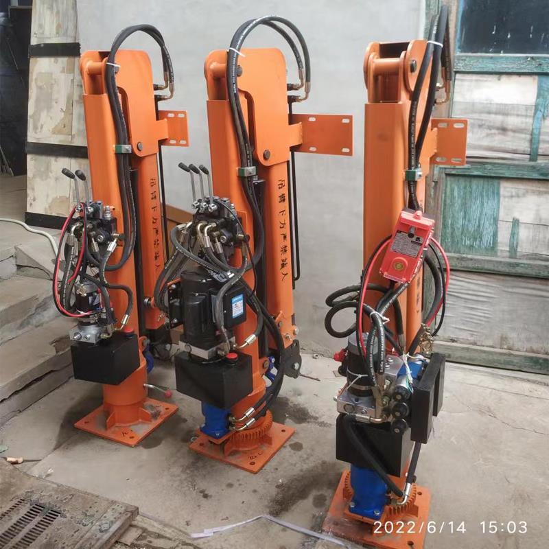 鱼峰区重汽蓝牌随车吊 3.2吨 国六动力强 液压驱动 农用自卸起重机